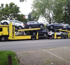 Utovar automobila na auto‑transporter – međunarodni prijevoz vozila
