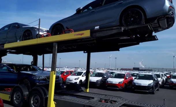 Utovar automobila na auto‑transporter – sigurna manipulacija vozila